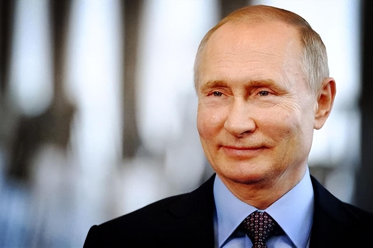 俄油轮马上抵达中国，却在南海掉头把油送往印度，普京这回真笑了。   俄油