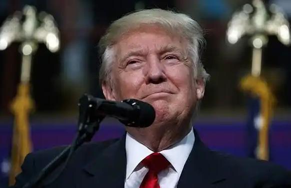 特朗普曾在采访时表示：“他们（中方）认为台湾是中国一部分。所以，这件事由他们来定
