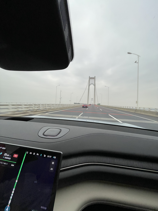 蔚来换电站遇到的奇葩事周末回老家参加寿宴，周六下午三点出发，历时3个小时，27