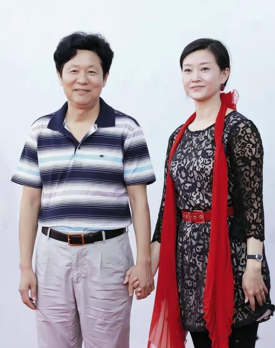 2005年9月，歌唱家宋祖英的儿子平安降生了。这个消息在圈里圈外引起了不少议论，