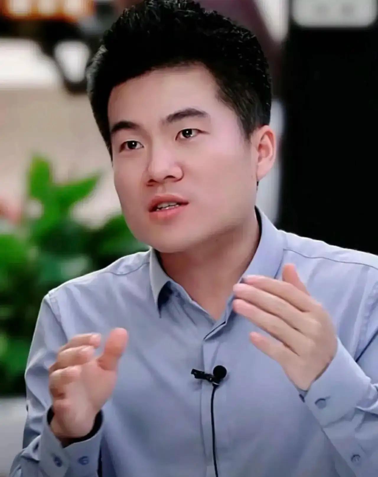 腾讯捐款我不意外，京东捐款我也不意外，让我特别感动的是与辉同行竟然捐了500