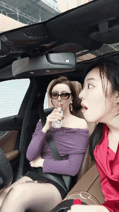 母女连心……[捂脸哭]