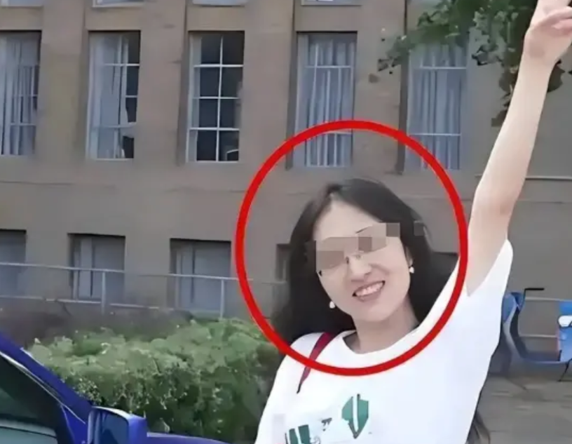 杨某媛背刺武大！她把自己和辅导员的录音发了出去。辅导员在录音里说：“那个男生的成