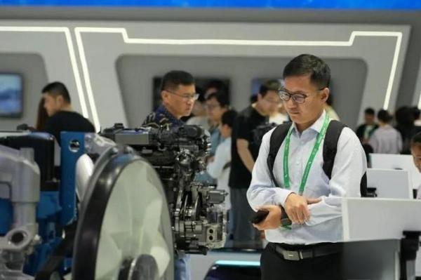 安徽马鞍山汽车产业2025年前三季度实现营收114.4亿元，74家产业链企业形成