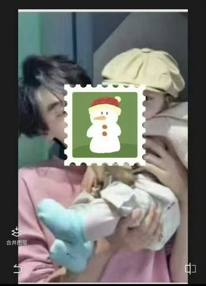 这手指头4根了都P的图吧？田栩宁孩子