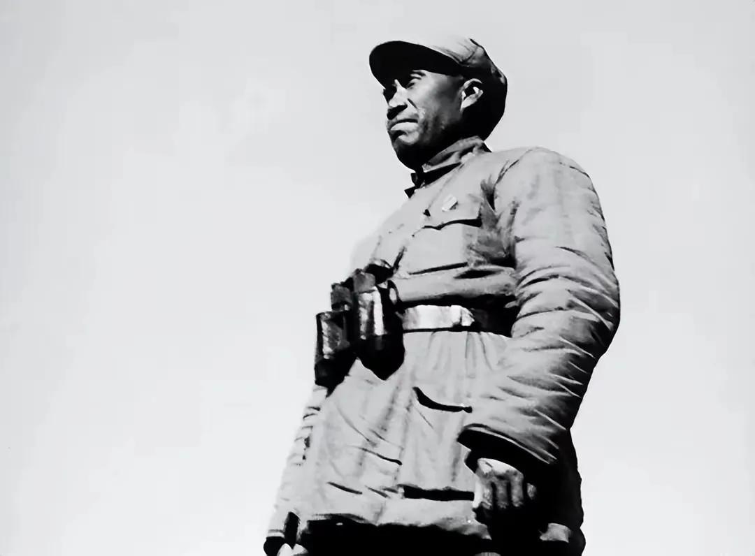 语壮声威1938年抗战初期，一次，朱老总在国民党二战区长官会议