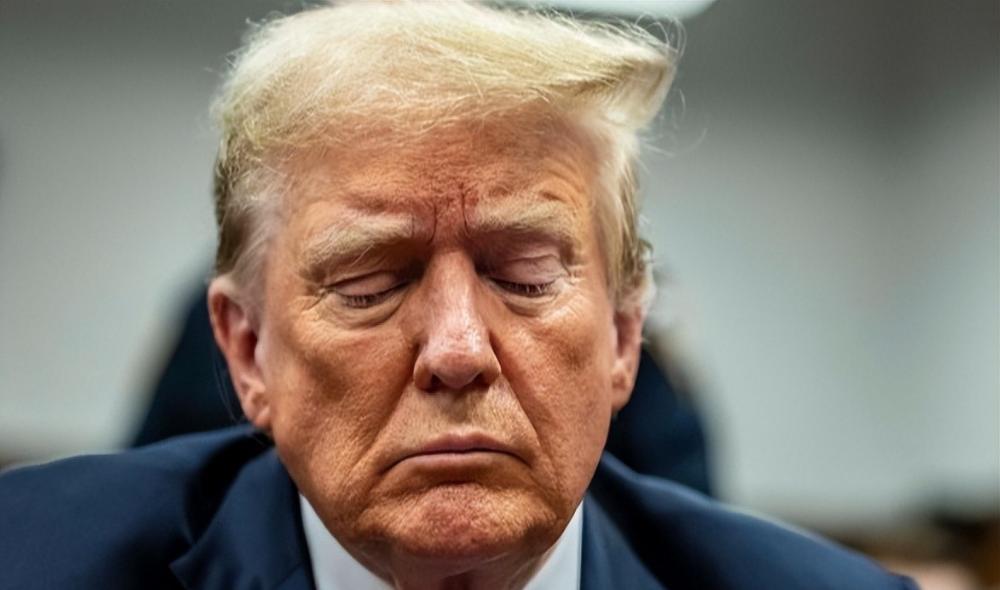 特朗普罕见认栽！对伊动武代价曝光，白宫瞒不住了。当地时间3日，特朗普首次