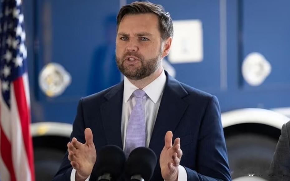 特朗普撤掉了万斯。当地时间4月19号，美国总统特朗普在接受采访时明确表示由于安