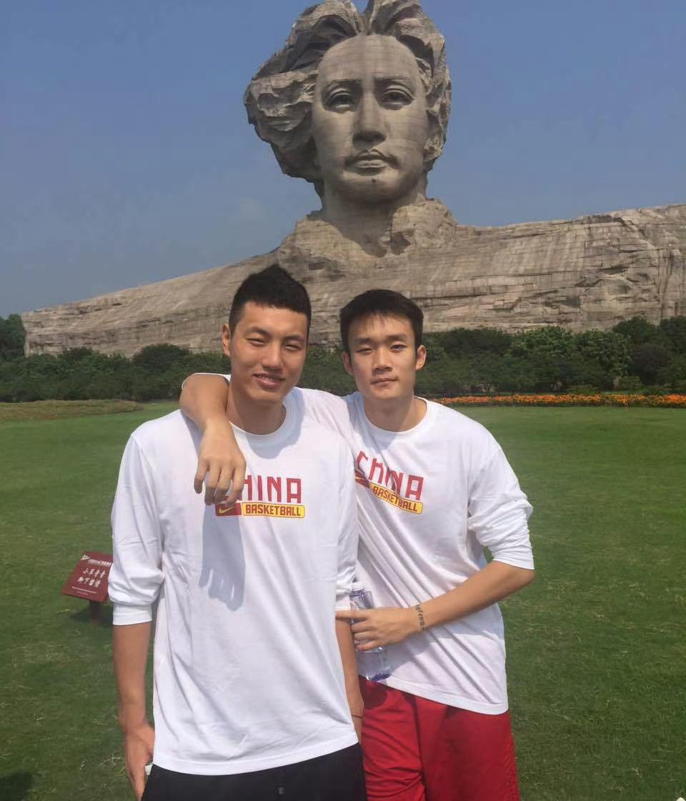 惺惺相惜！丁彦雨航退役，翟晓川发文感慨：虽然这两年你没打球，但我还是期待那一天