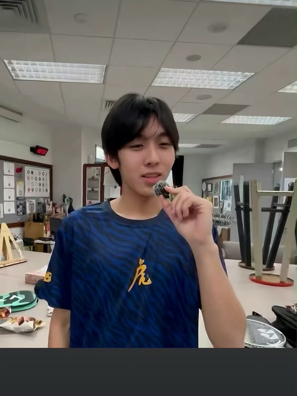 林志颖的基因彩票还在发力林志颖家的基因真的离谱到家了。自己冻龄几十年不说了，三个