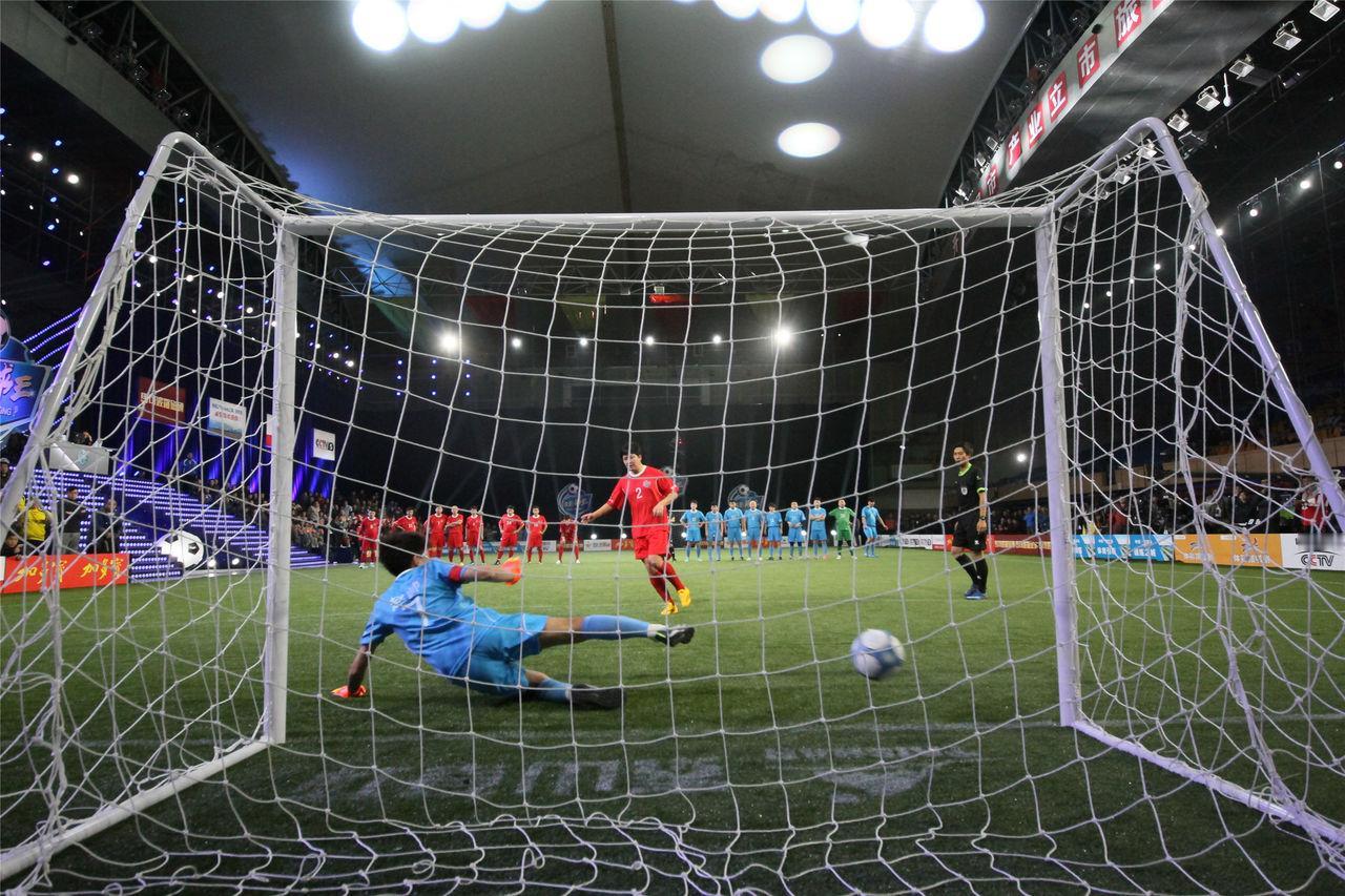 点球补射早就该取消！世界名哨的提议，戳中所有门将的痛点 皮耶路易吉·科利纳在