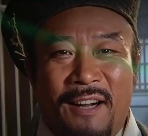 梁山108将里有一人让宋江动了杀心。他人伙前恶名远扬，上山后毫无建树，混吃度日