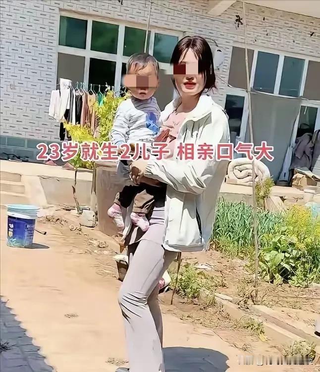 二婚带娃女子相亲，只提一个条件，让很多男人望而却步。女人才20多岁就离婚了，但是