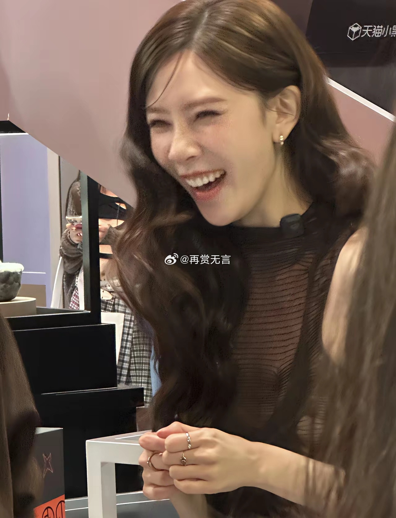 张一山就没有后悔过吗？这么美的前任拱手让出去了。