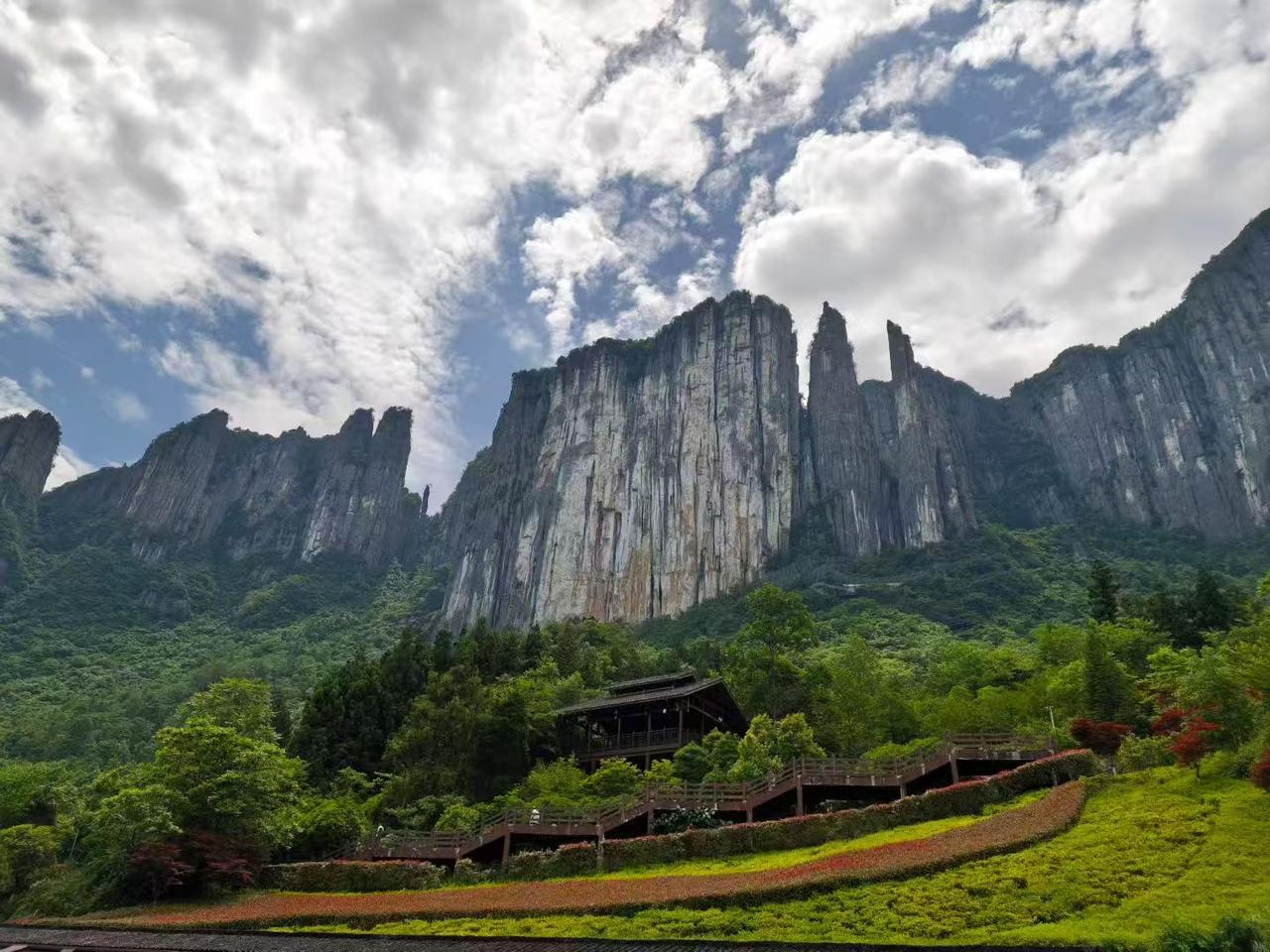 湖北恩施旅游，藏在湖北仙境攻略！被低估的湖北秘境😭终于明白古人说的世外桃源