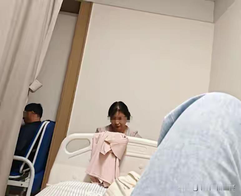 郑州零度寒夜孕妇红裙失踪惊天反转：神秘鸭舌帽男机场接人，娘家隐瞒的真相让全网愤怒