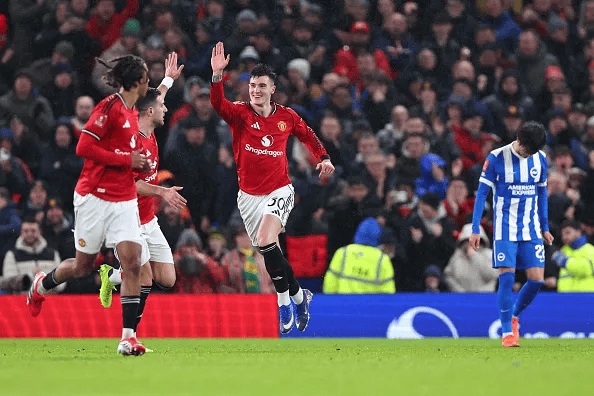 哈格里夫斯: 谢什科进球精彩, 但进攻重任不能压他一人身上