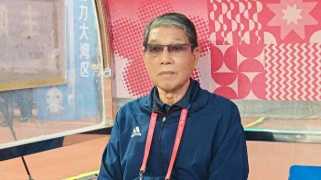 81岁根宝发烧39度坚持遥控指挥, 上海U20男足这枚铜牌比金牌更有含金量