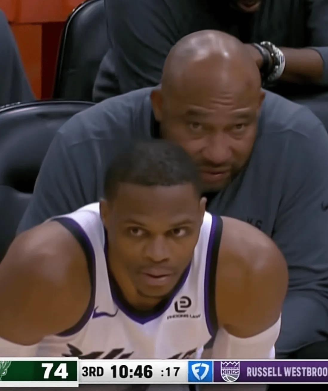 国王球员威少和雄鹿助教达尔文-哈姆合体了。美媒真是太有才了[赞]，“两位湖人传奇