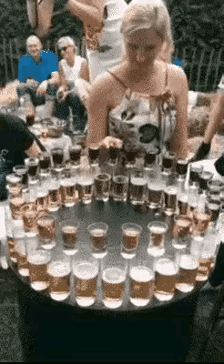 碰倒一杯喝一圈