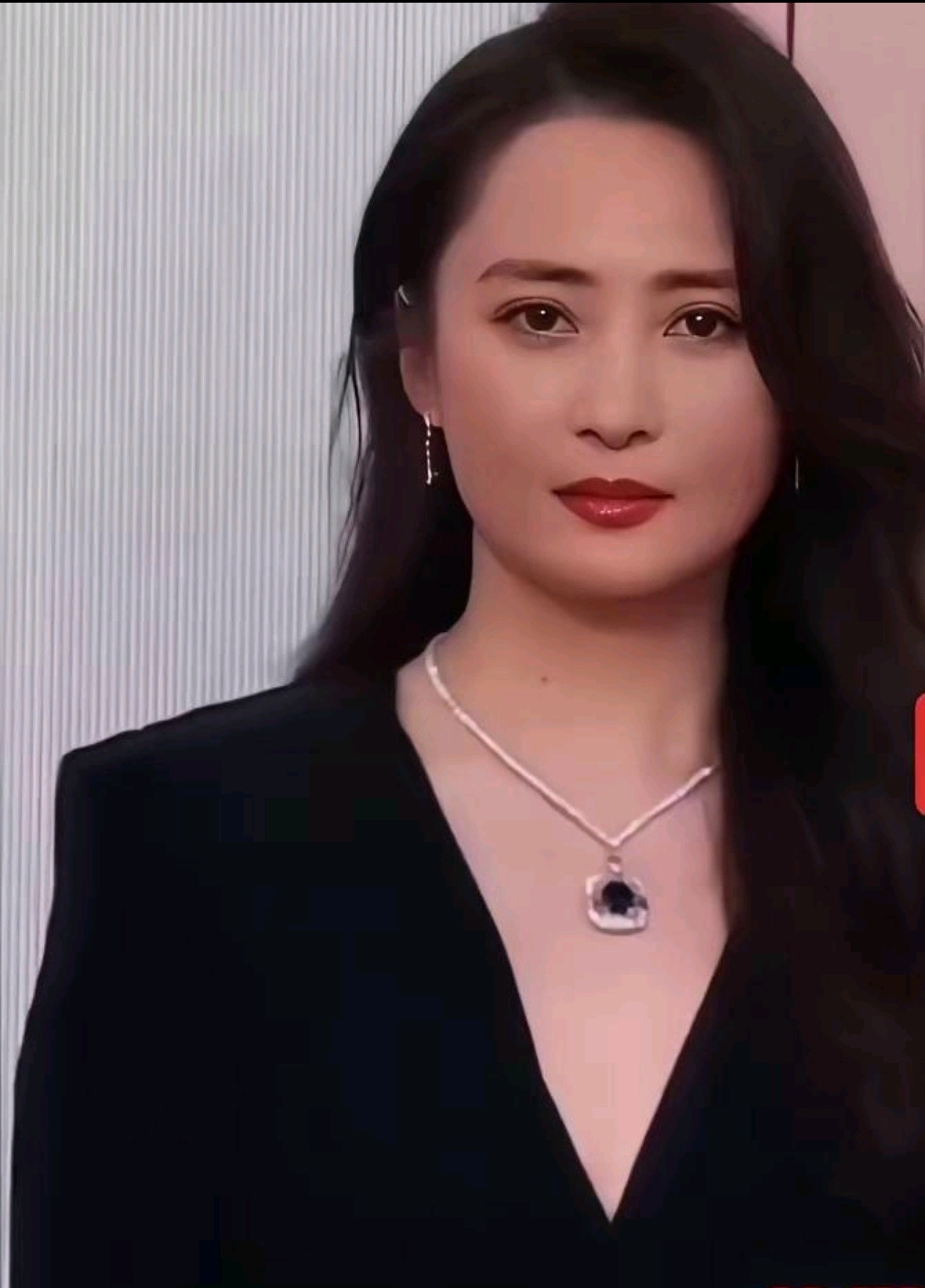 蒋勤勤赢了陈建斌，却输给了吴越20年？刘涛当年在节目里随口问陈建斌，你还跟吴越联系吗？蒋勤勤当场黑脸