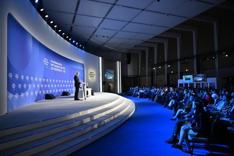 快报！快报！正当达沃斯论坛如火如荼举行之际，达沃斯论坛边会场竟发生了火灾。据新