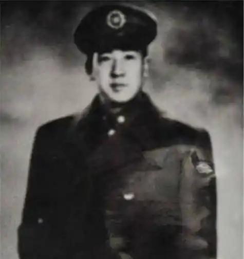 1949年10月初，马步芳逃到台湾后，蒋介石以“擅离职守”撤了他所有职务。马步芳