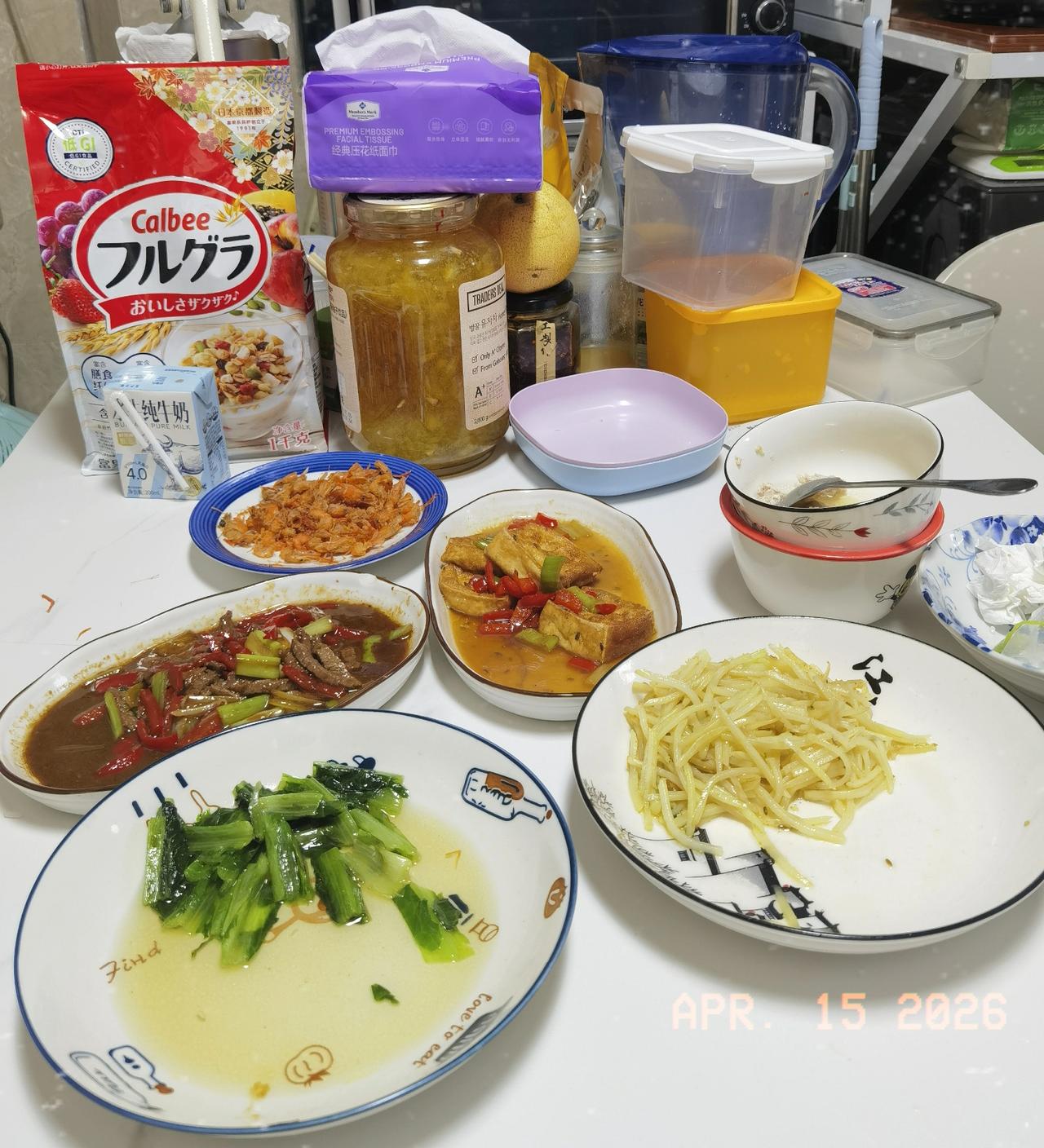 退休前厨房从不进，退休后琢磨上了厨艺，不是闲得无聊，也不是为自己改善生活，是孙了