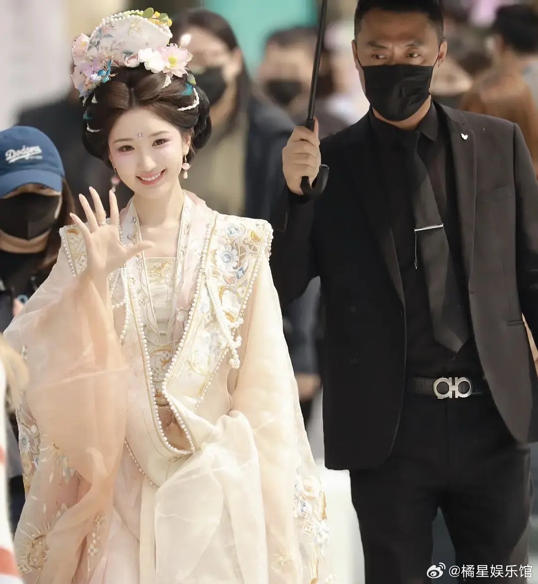 毛晓彤简直是内娱甜妹天花板级别