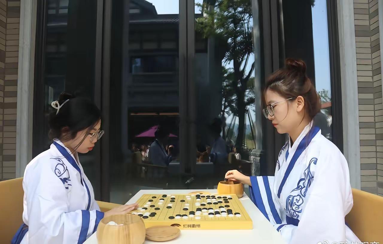为什么现在围棋流行不起来啊?我来告诉大家真相:因为没有金主给它投钱了,上世纪九十
