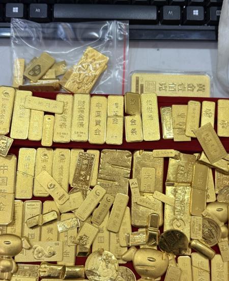 优秀员工变“黄金大盗”！背着27公斤黄金亡命天涯，被抓时已2天没吃饭6月12