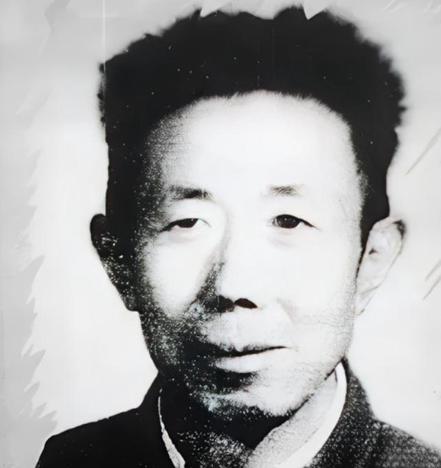 1949年，杀了3000多名红军的韩起功逃入祁连山，解放军搜寻多日无果，这时，一