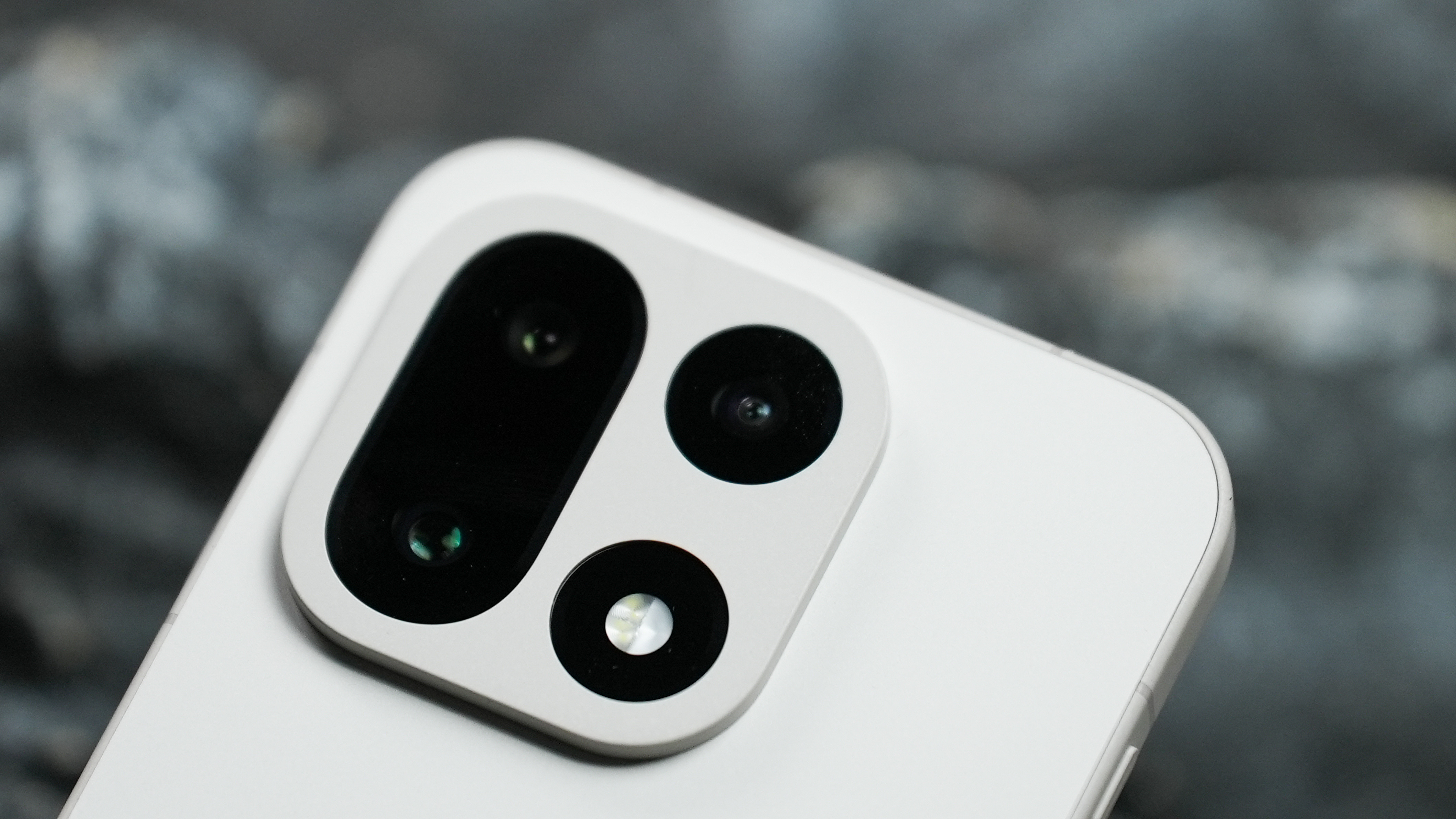 一加15算是本轮新旗舰的压轴之作了吧？大家觉得会卖多钱？​​​