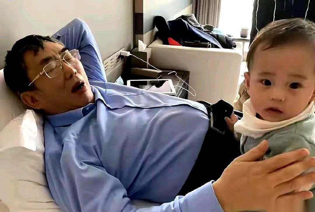 我跟你说，看一个家庭的关系好不好，别听他们说什么，就看一个细节。看聂卫平在他儿