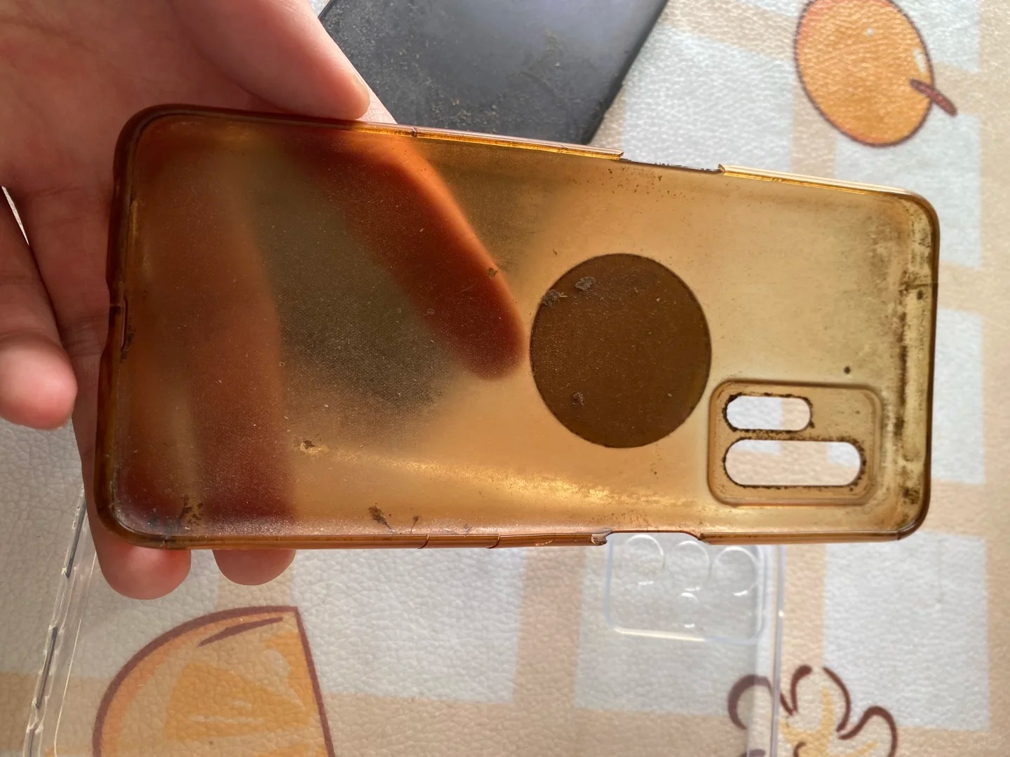 用了四年的手机长这样​​​