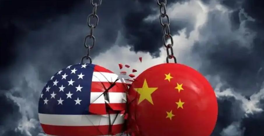 美军南海搞军演，纸老虎露馅了，百年霸权会崩盘最近美国带着日本、菲律宾在南海那