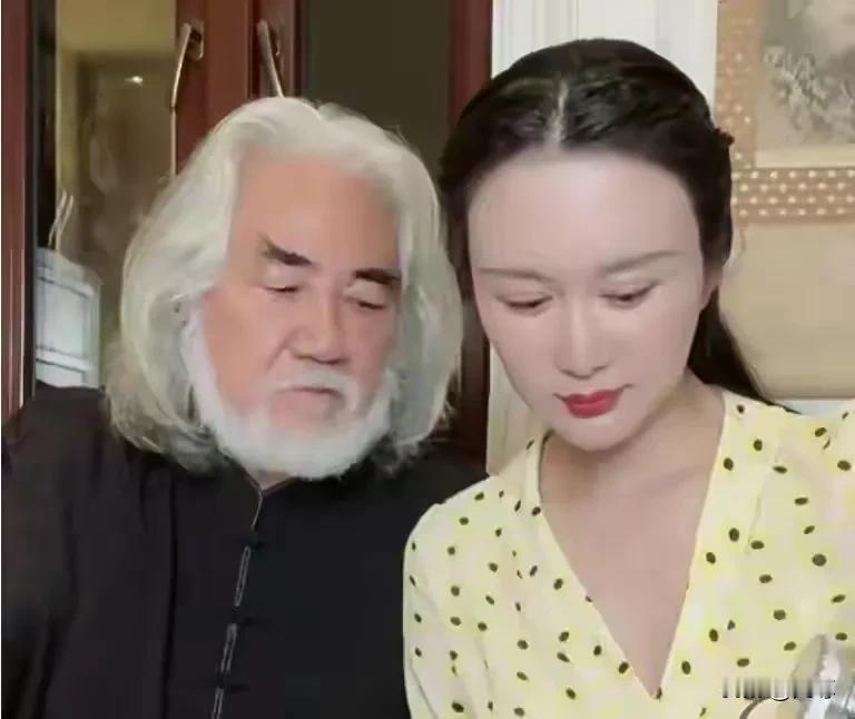 张纪中夫妇真是搞笑，要起诉网友，原因是网友喊他们丈母娘，老丈人！只许你们祖孙恋，