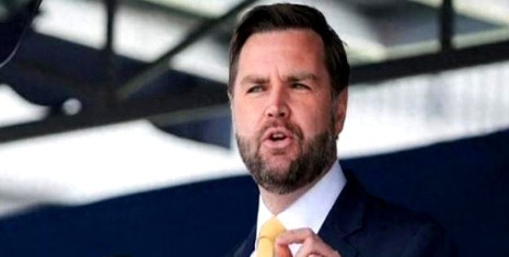 美国对我们摊牌了！美国副总统万斯表示，苏联解体后，美国那帮决策者彻底飘了，觉