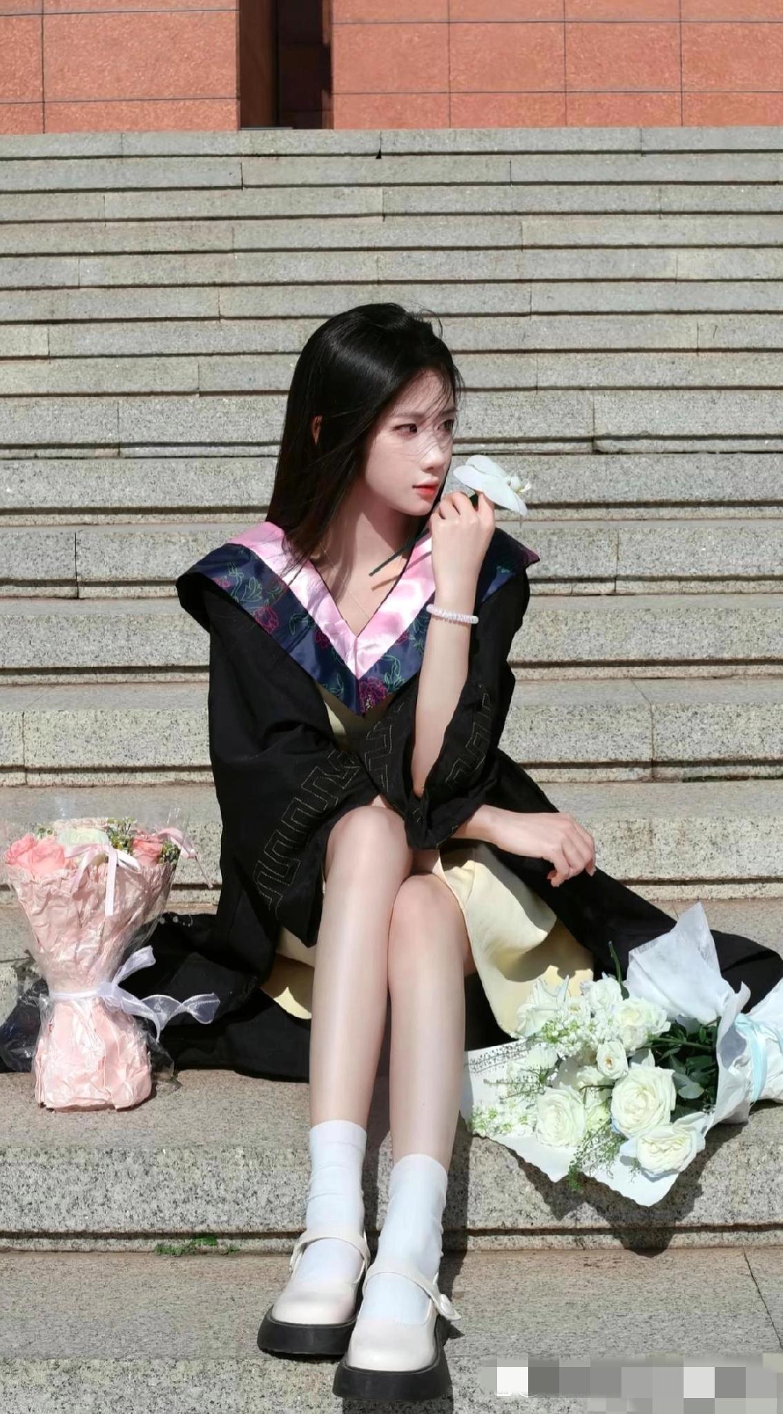 大四学姐要毕业了，现在去表白已经晚了吧？
