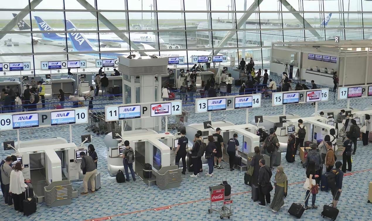 近日，面对中国对其史无前例的制裁，日媒却疯狂炒作即将到来的中国新年，大陆游客春节