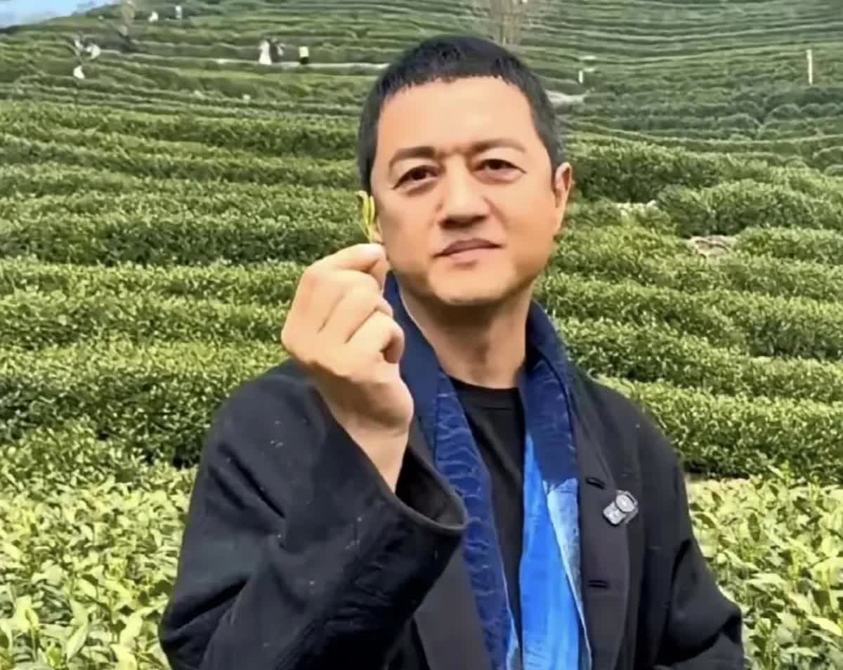 成王败寇，世态炎凉在很多人对李亚鹏的态度上，被演绎的淋漓尽致！大家都在调侃事业失