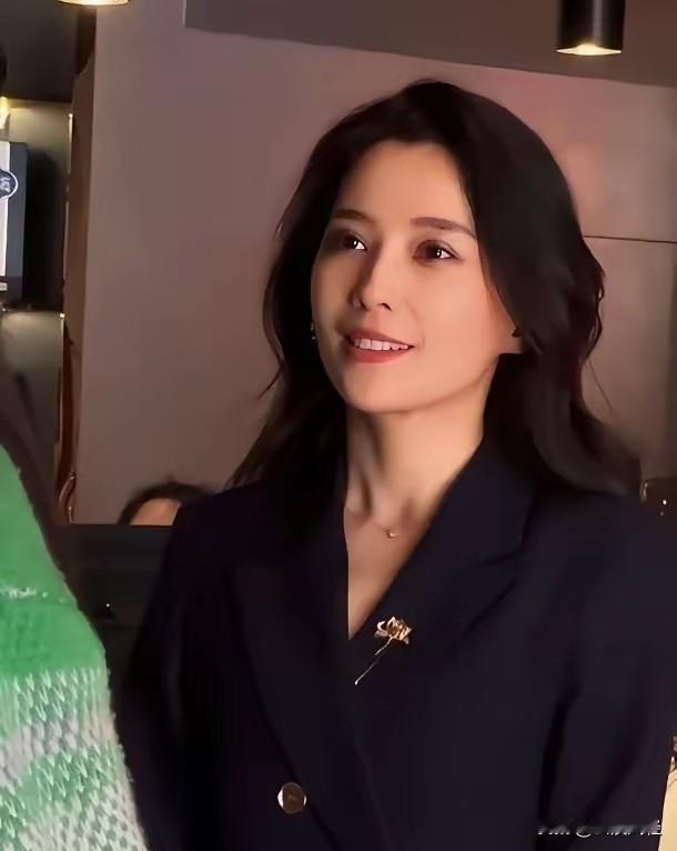 章子怡没想到，葛荟婕也没想到，森林北给所有女人提了个醒，女人哪怕你再年轻