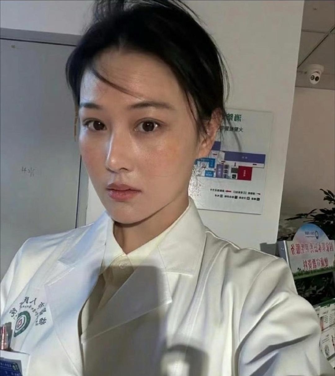 难以置信，这居然是张馨予素颜照！​​​