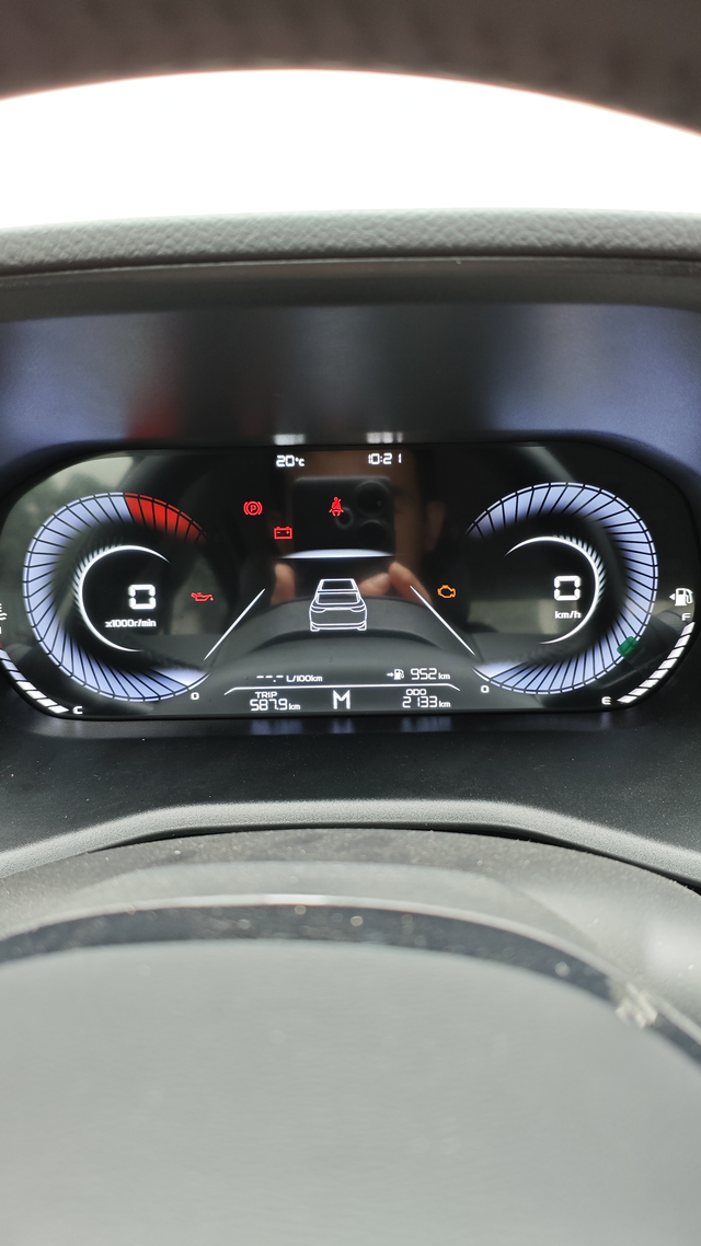 从标致307换成25款帝豪感觉这车挺好，也许是我开车比较柔和，不急不缓吧，上下