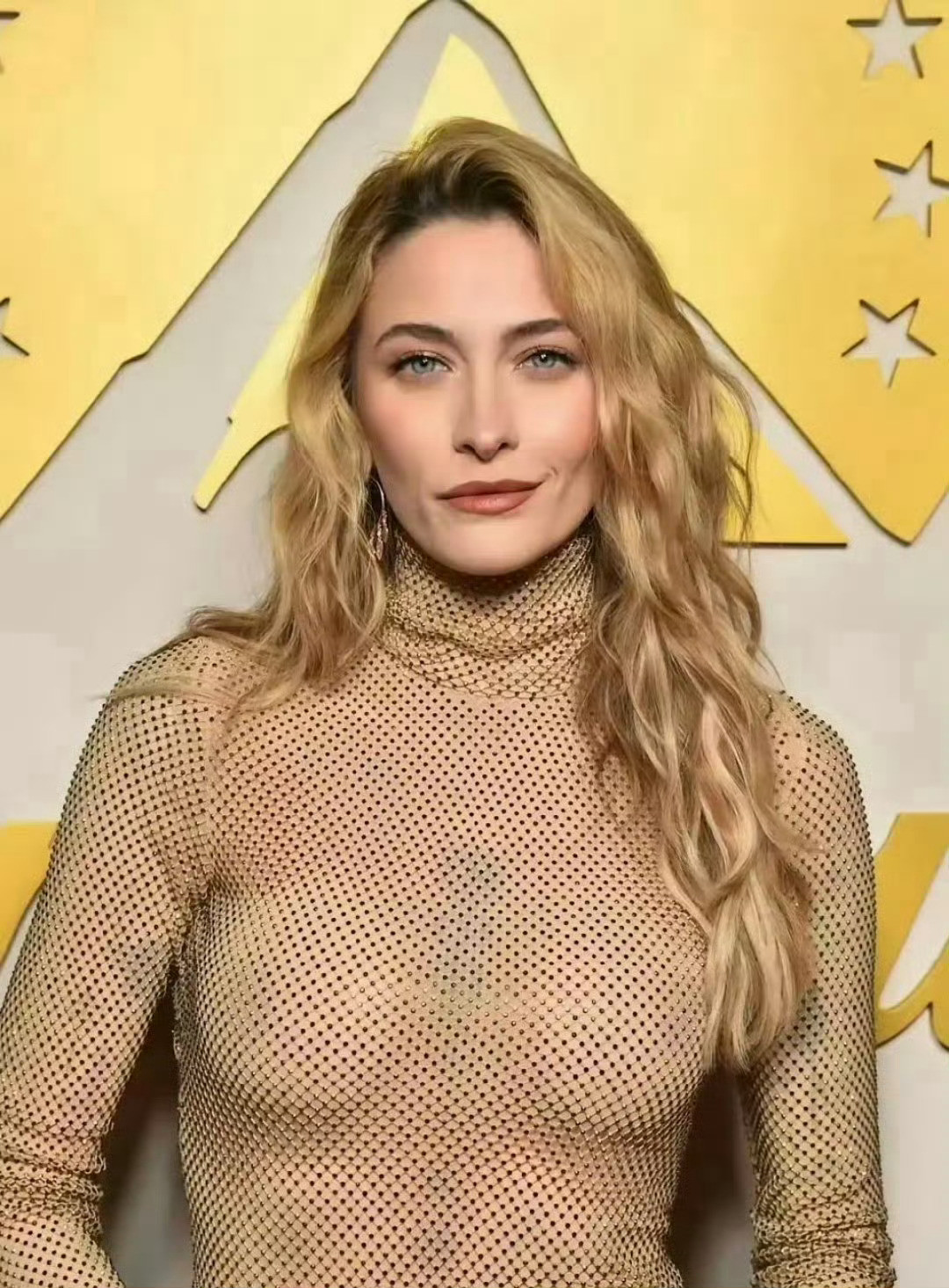 迈克尔·杰克逊的女儿已经长大成人，网友惊呼“天王基因“果然强大！