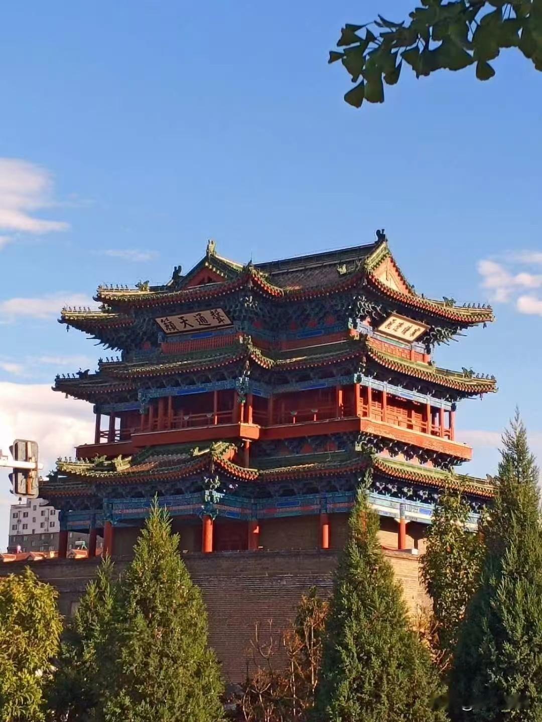 宣化有我一名学生姓“劣”，拜师的时候，他妈跟我说：“这个姓太不好听了。”我说