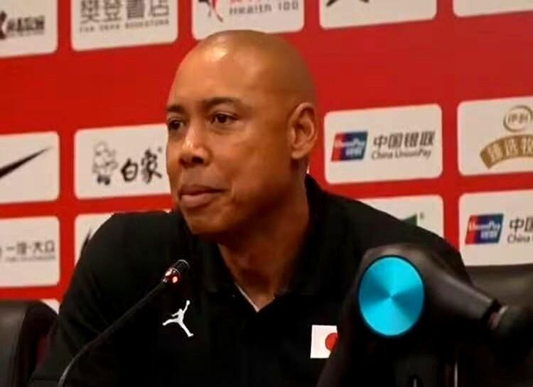 32分大败！日本女篮主帅不服！中国女篮93-61双杀日本女篮，从赛后日本
