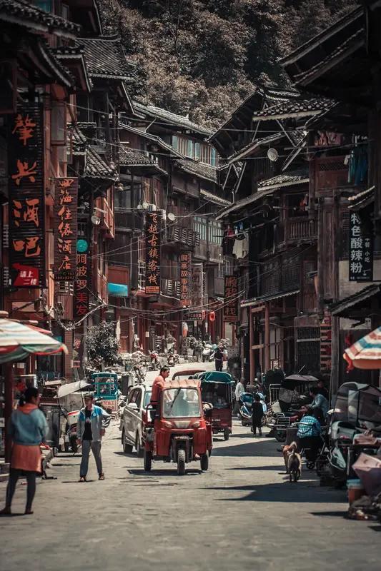 是不是真的，只有广东人用的，电，是先用后付(后划扣)！难道其它省份居民的