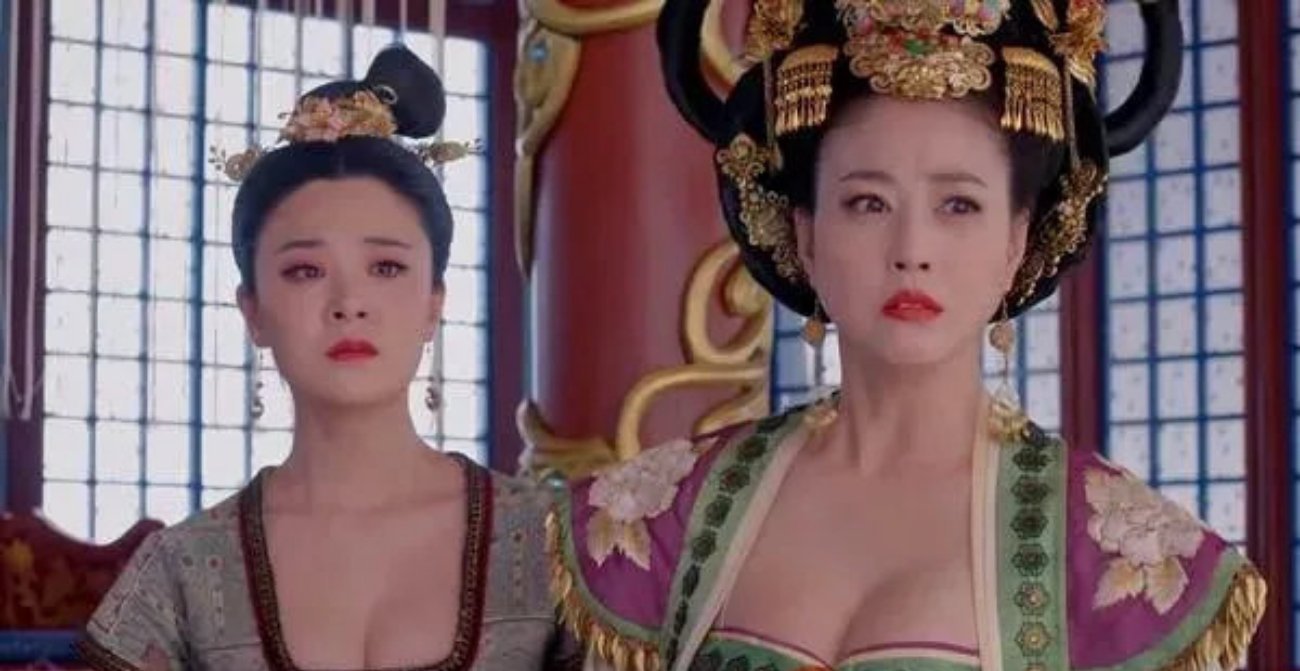 据说当时武媚娘传奇播到一半，被拉回去要求整改…​​​