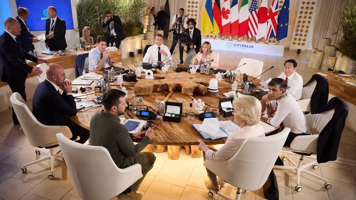 看到了没有，欧洲也开始放风同意俄乌冲突结束后，将让俄罗斯重新逐步融入全球经济，将